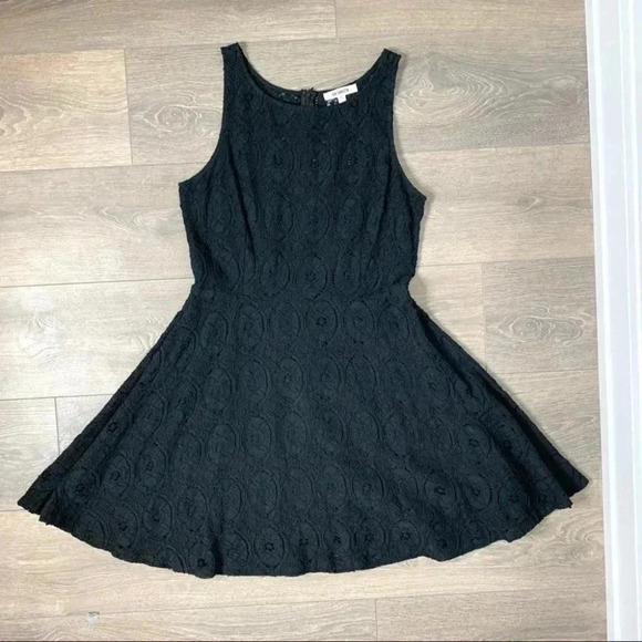 Anthropologie BB Dakota Renley Mini Dress Lace Fit & Flare Black Lace Size 10 - Picture 6 of 16